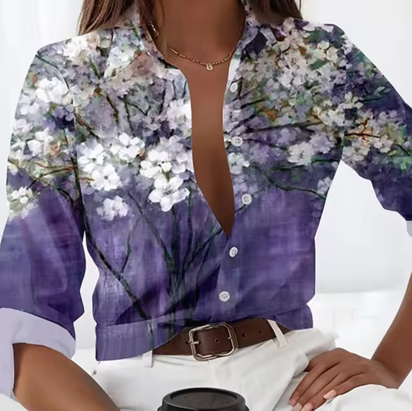 Freesia - blouse met bloemenmotief