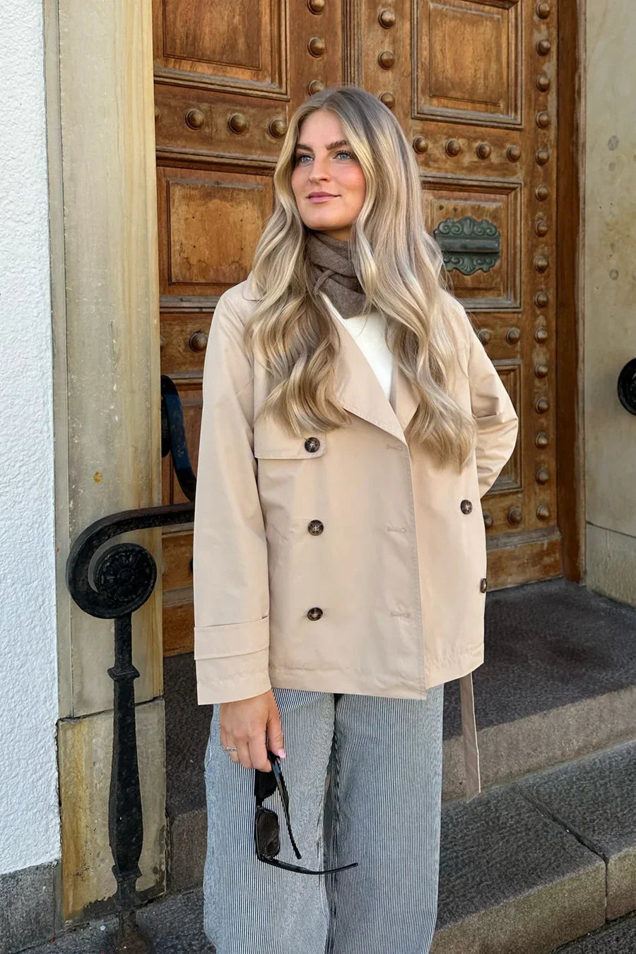 Cella - lamsleren jack voor dames met een losse snit