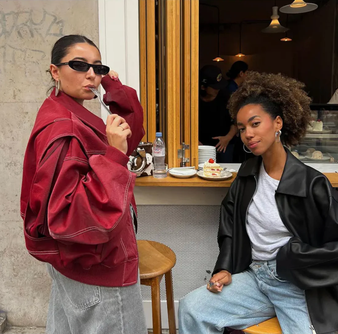 Vera - trendy rood oversized pasvorm dames jasje