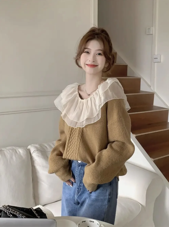 Adeline - trui met ruches