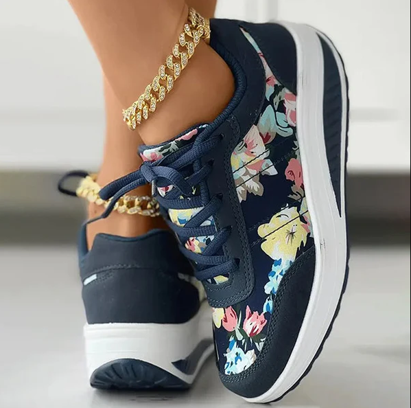 Lovisa - canvas schoenen met bloemmotief