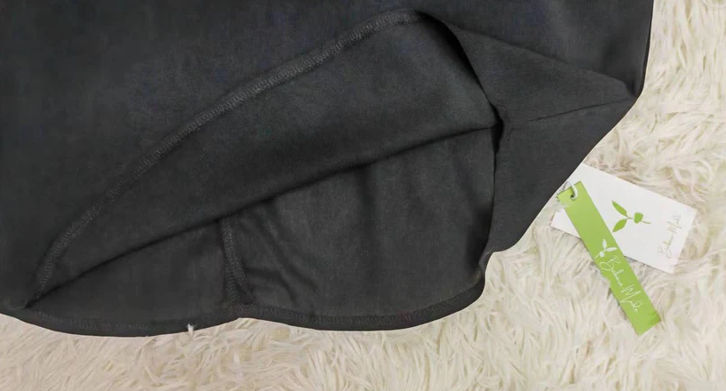 SpringStyle - zwarte effen kleur top met korte mouwen