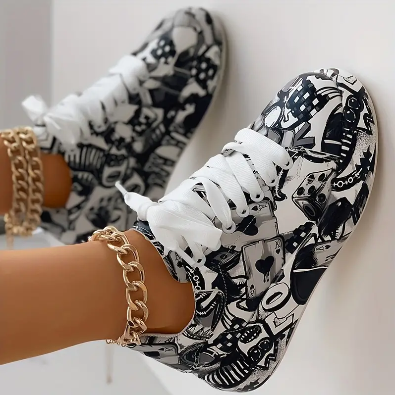 Hazel | stijlvolle damessneakers met graffitiprint