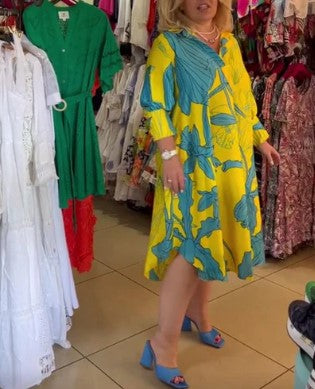 Ava – felgeel kort jurkje