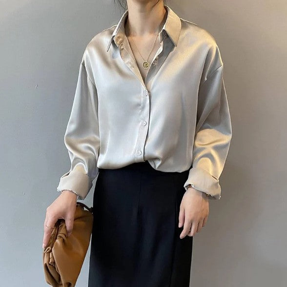 Airlea – elegante satijnen blouse met lange mouwen