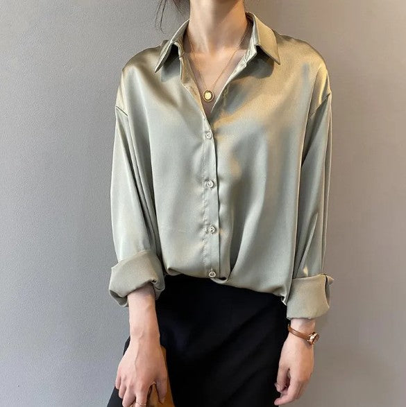 Airlea – elegante satijnen blouse met lange mouwen