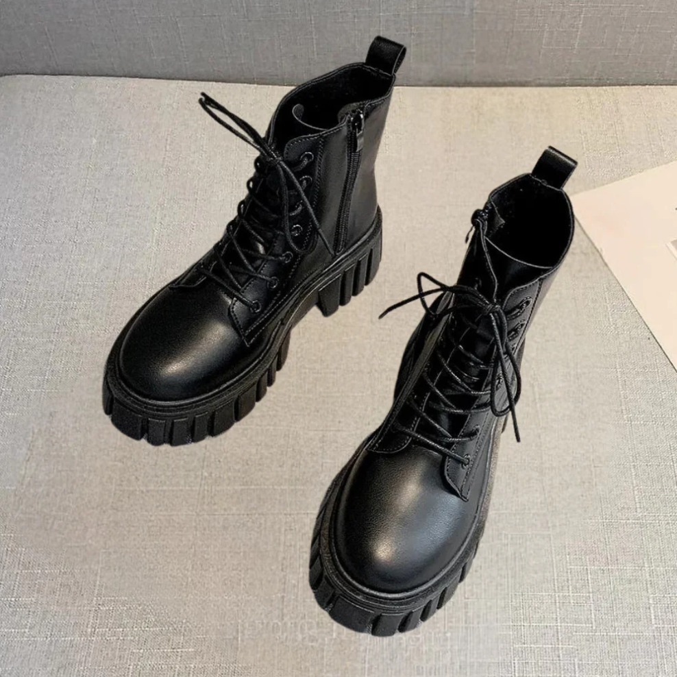 Venetia - dames veterlaarzen met robuuste zool