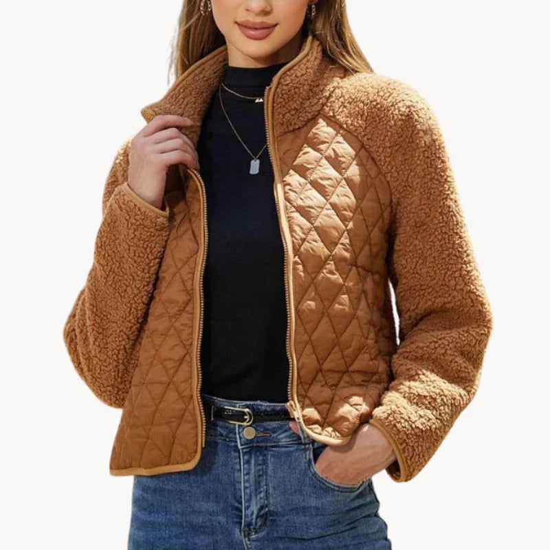 Flora - gezellig, pluchen jack met ritssluiting voor dames