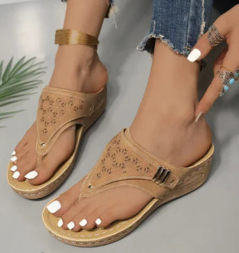 Sandania - dames clip-toe wedge sandalen van pu leer