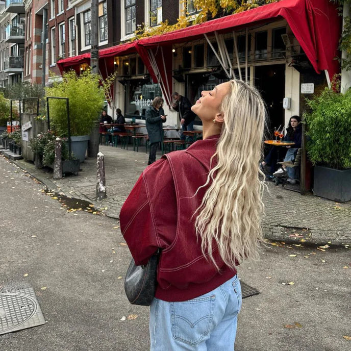 Vera - trendy rood oversized pasvorm dames jasje
