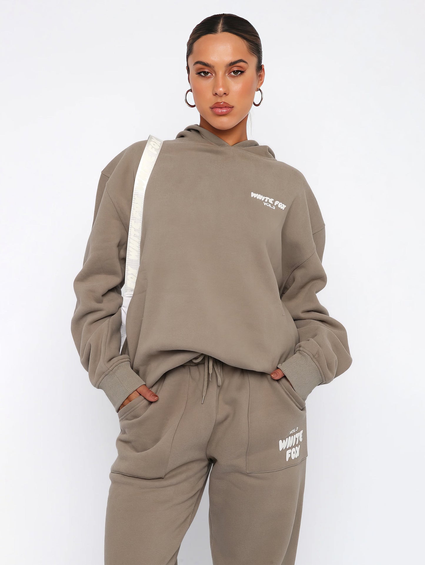 Trendy dames trainingspak - Dionne