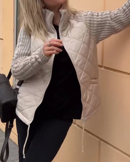 Effenkleurige - jas met ritssluiting en hoge kraag