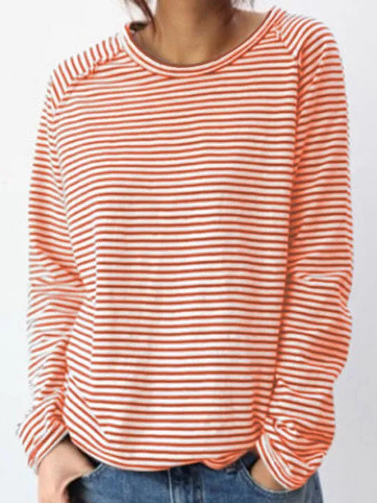 Wit-zwarte damestrui: stijlvol basic shirt met lange mouwen winter