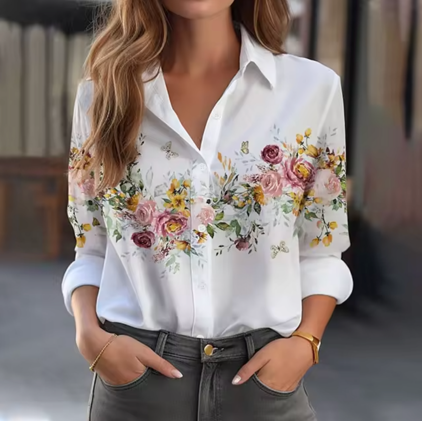 Freesia - blouse met bloemenmotief