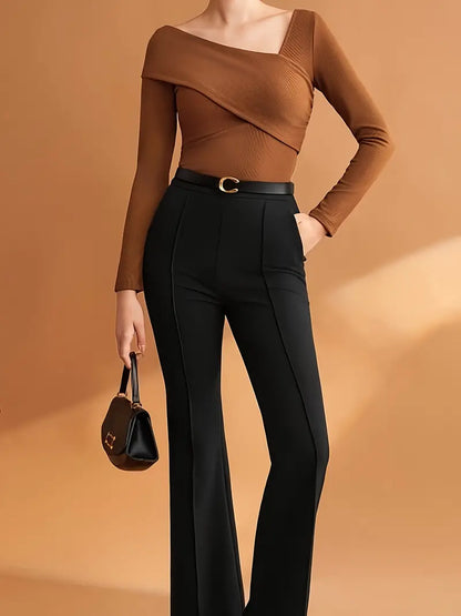 Melody - stijlvolle top met asymmetrische halslijn