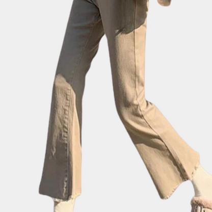 Trendy dames denim broek met uitlopende pasvorm