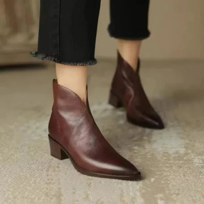 Elegante dames enkellaarsjes van leer met blokhak