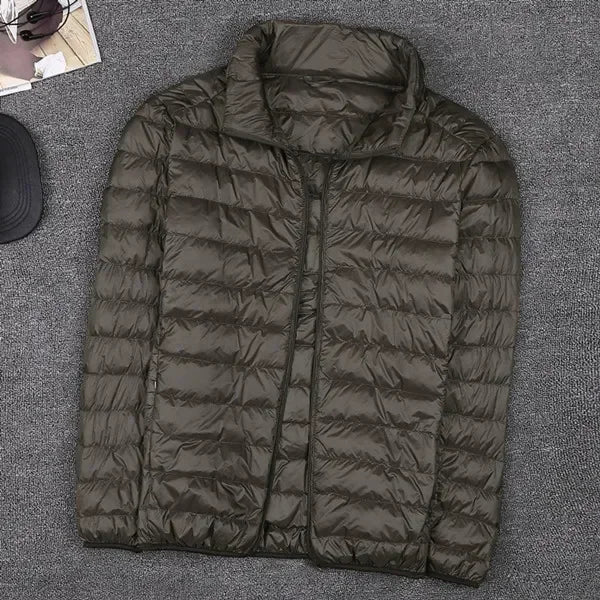 Remi - sleek ultralight design herenjack met capuchon