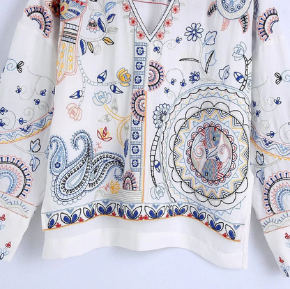 Bianca - shirt met lange mouwen, v-hals en borduursel