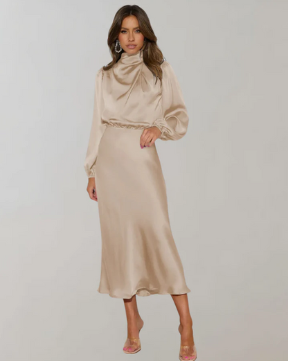 Berit | elegante satijnen jurk met pofmouwen
