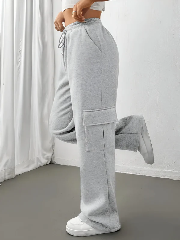 Zora | comfortabele en stijlvolle joggingbroek met klepzakken