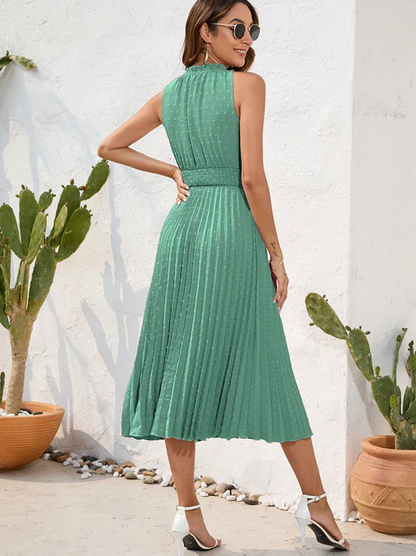 Carla - zwarte geplooide jurk met halternek