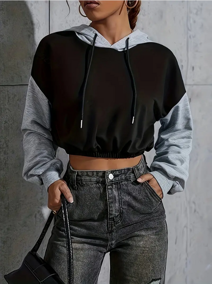 Cerese - stijlvolle korte hoodie gemaakt van katoen