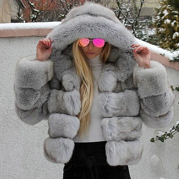 Lovrias | luxe damesjas met capuchon in imitatiebont-look
