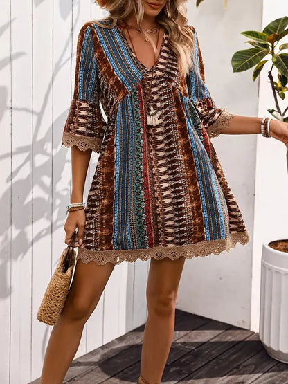 Vivienne - elegante rouwjurk met v-hals en kanten bies