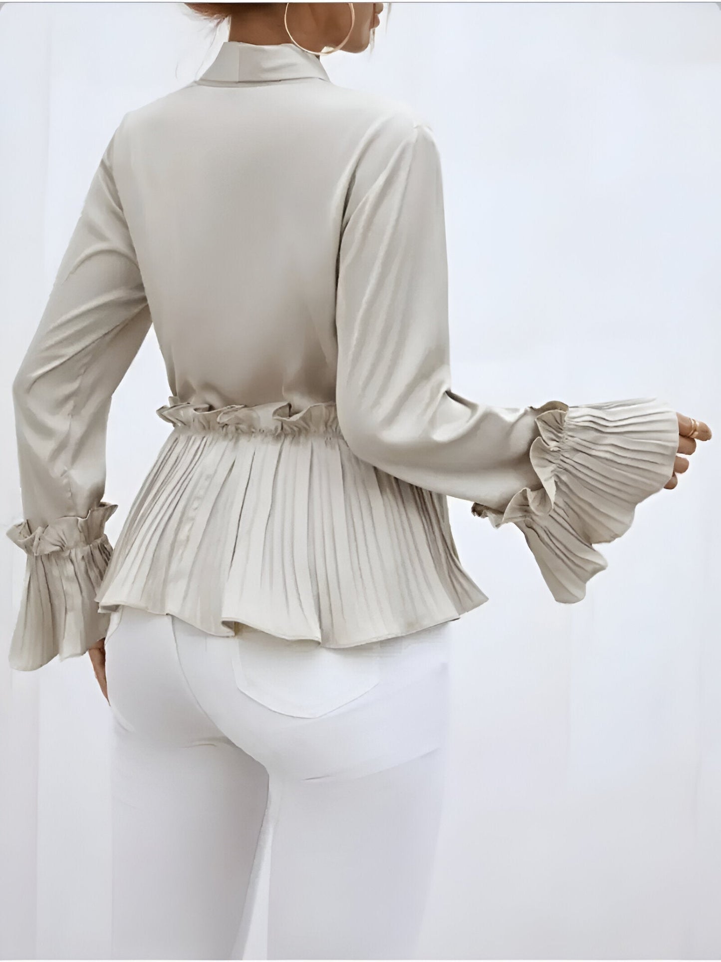 Orlando | elegante blouse met v-hals en plooidetail