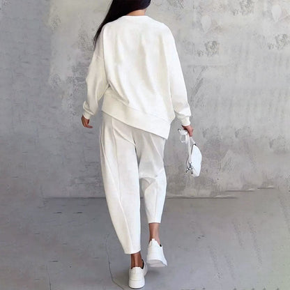 Ilse - elegant tweedelig vrijetijdspak voor dames in effen design